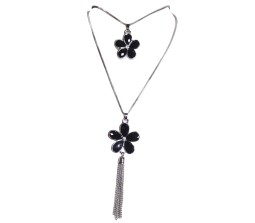 Fashion Crystal Silver Long Chain Stylish Pendant Necklace in Daisy Flower Black Stone Rhinestone Multilayer Double Line Jewelry Party or Casual Wear for Women Girls Silver