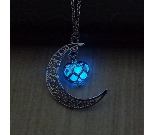 Venus Mystic Seaview Moon 5 Stone Necklace (Goldtone/Mystic Green Sphi –  Kirks Folly
