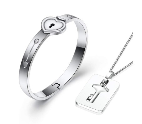Stainless Steel Heart Lock Bracelet and Key Pendant Silver Pendant Set for Couples Jewellery Set Valentine Gift For Couple