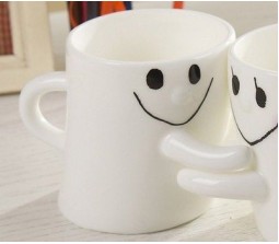 Hug Me Mug - Couple Hug Mug