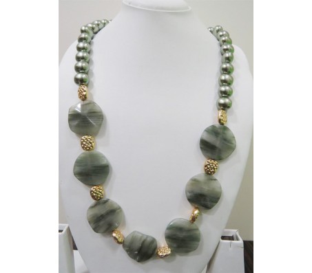 Elegant Beads With 7 Semi Precious Carved Agate Stones